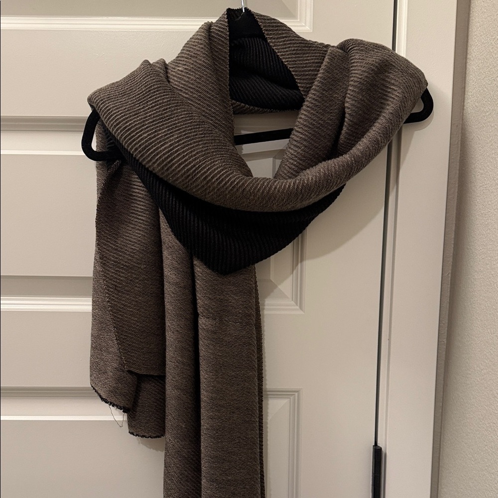 Elegant Brown and Black Scarf